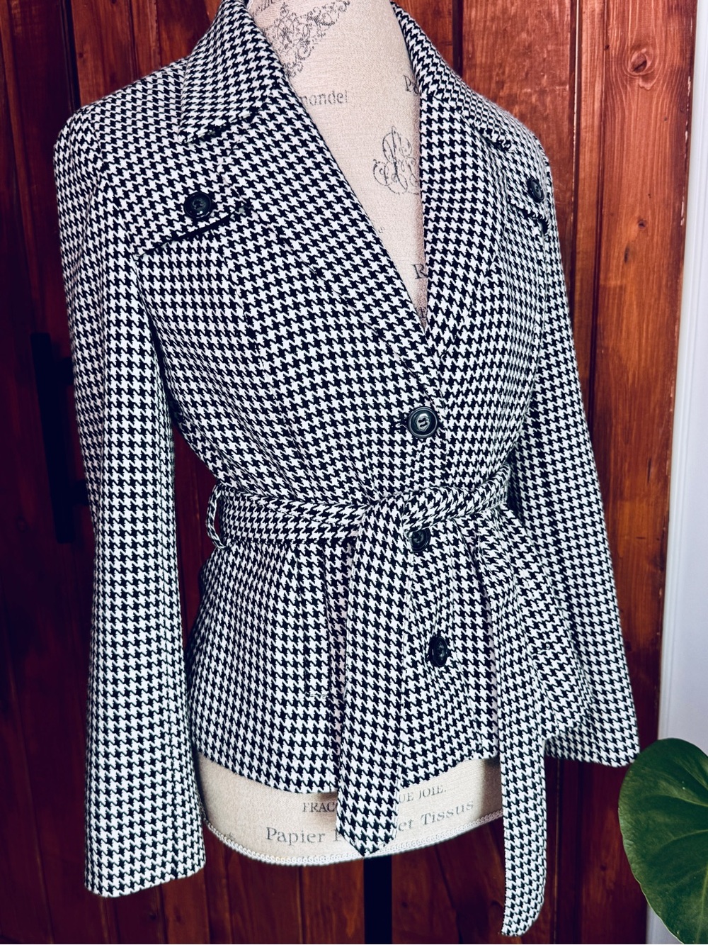 Houndstooth Belted Blazer Jacket in Black & White Vintage